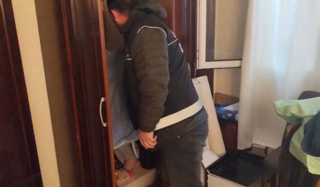 Dolaptan kıyafet değil 'Torbacı' hükümlü çıktı