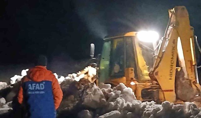 Isparta'da karla kaplı yaylada mahsur kalan 2 kişi kurtarıldı
