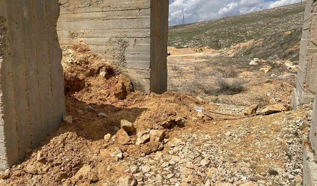 Kayıp şahsın cansız bedeni taş ocağında gömülü halde bulundu