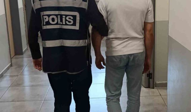 Kendisini polis ve savcı olarak tanıtıp 3 milyon 300 bin liralık vurgun yaptı