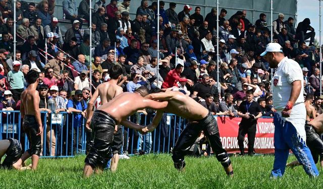 Kepez'in er meydanında deste boylarında büyük mücadele yaşandı