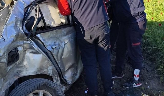 Sabah mesaiye giderken kaza yapan genç kadın hayatını kaybettı