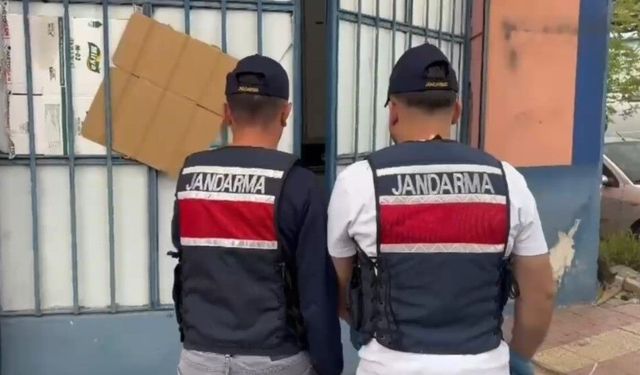 Adana ve Konya'da 13 bin 633 litre kaçak alkol ele geçirildi
