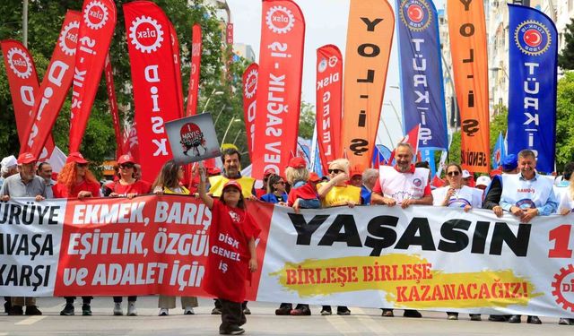 Antalya'da 1 Mayıs coşkusu