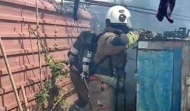 Arsuz'd baraka iş yerinden alevler yükseldi