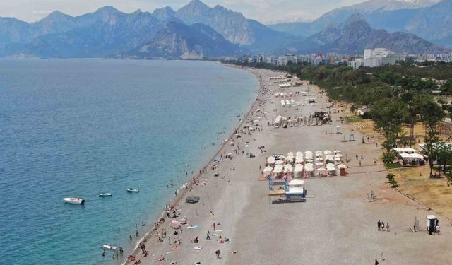 Dünyaca ünlü sahil 19 Mayıs'ta doldu taştı