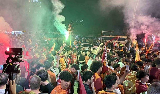 Galatasaray'ın şampiyonluğu Adana'da coşkuyla kutlandı