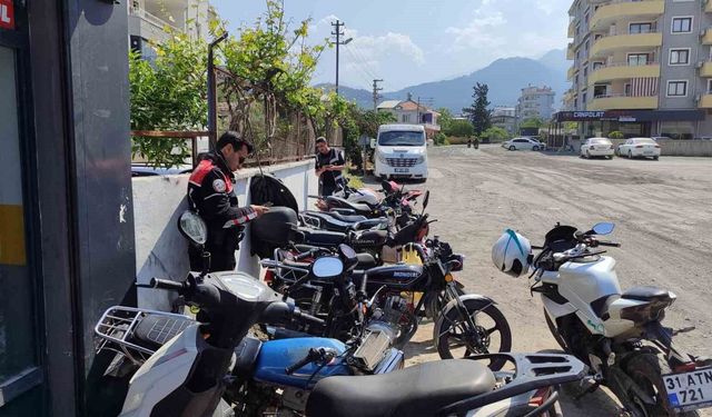 Hatay'da motosiklet tamircileri ile yedek parça satıcıları denetlendi