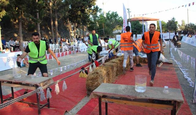 Köy Survivor'da 5 yıldızlı tatil için kıyasıya yarıştılar