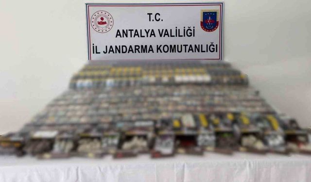 Manavgat'ta 5 bin paket kaçak sigara ele geçirildi