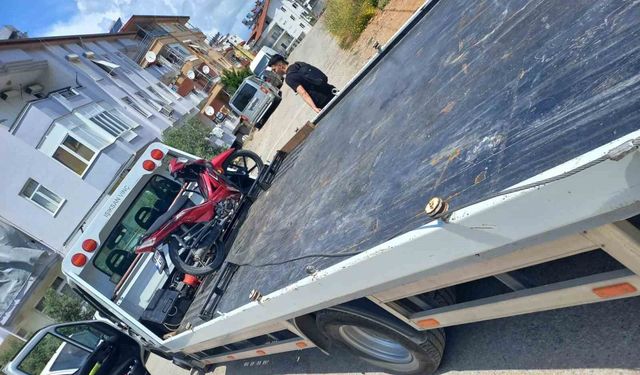 Polisin plakalı neden kapattın sorusuna 'Ceza yazıyorlar' cevabını verdi