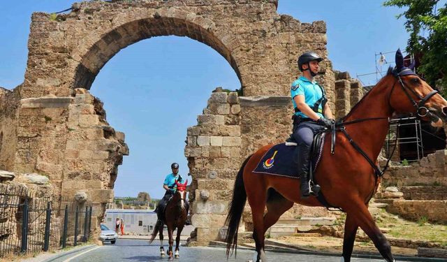 Side Antik Kenti'nde Atlı Jandarma Timleri göreve başladı