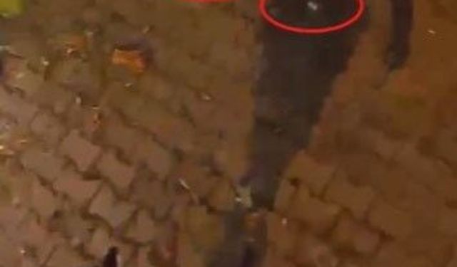 Yere attığı uyuşturucu polisin yaka kamerasına takıldı
