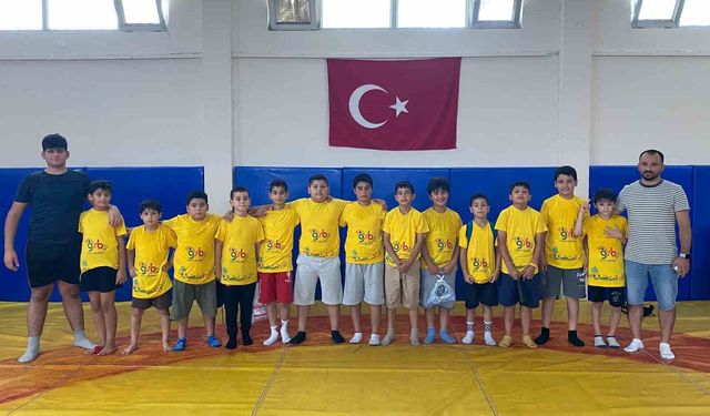Anamurlu güreşçiler Türkiye Şampiyonası yolunda