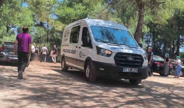 Antalya'da ormanlık alanda bir kişinin cansız bedeni bulundu