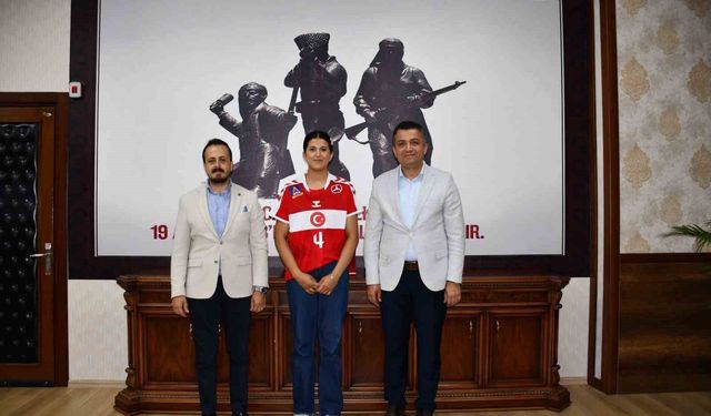 Dörtyollu Sena hentbol milli takımında memleketini temsil edecek