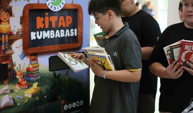 Kepez Belediyesi'nden okullara 'Kitap Kumbarası'
