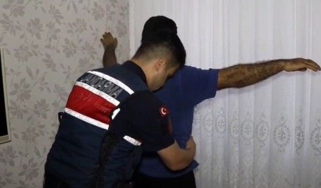 Mersin merkezli terör operasyonunda 2 şüpheli tutuklandı