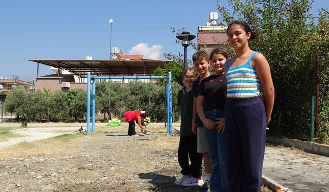 Oyun parkındaki yangın çocukları üzdü