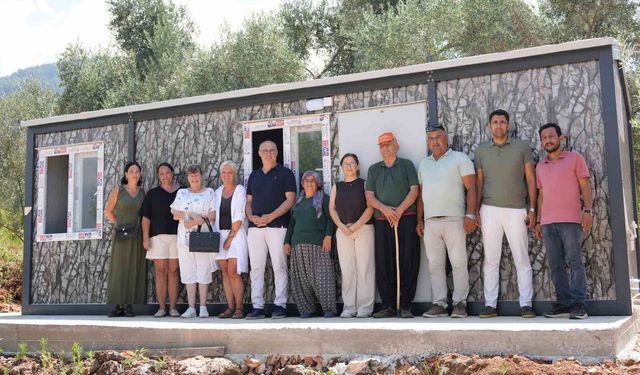 400 kilometrelik iyilik yürüyüşü Alanya'da ihtiyaç sahibi aileye yuva oldu