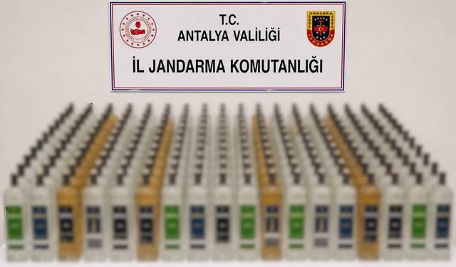 Alanya ve Manavgat'ta kaçak içki operasyonu: 208 litre ele geçirildi