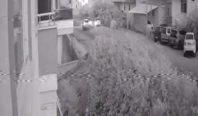 Alanya'da otomobil ile kamyonet çarpıştı: 2 yaralı