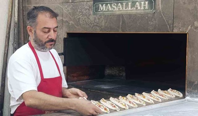 Kavurucu sıcakta ekmek mesaisi