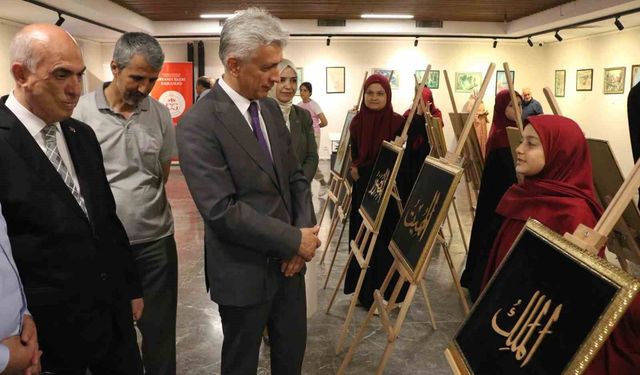 Mersin'de Hz. Peygamber'in 1500. doğum yılına özel 'Mucize' sergisi açıldı