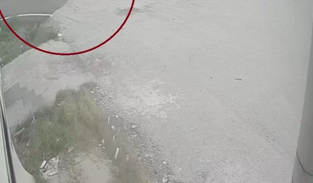 Motosiklet ve bisikletli çocuğun çarpıştığı anlar kamerada
