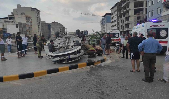 Takla atarak hurdaya dönen Fiat 2 kişiye mezar oldu
