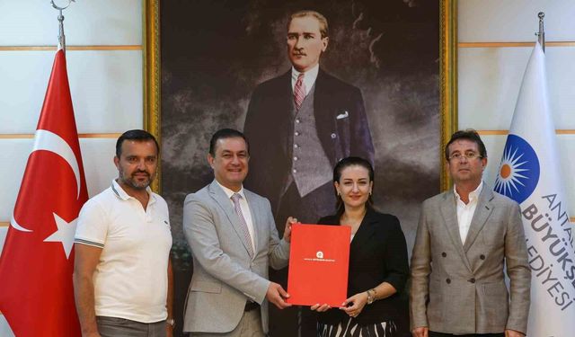 '674. Tarihi Elmalı Yağlı Pehlivan Güreşleri' için iş birliği protokolü imzalandı