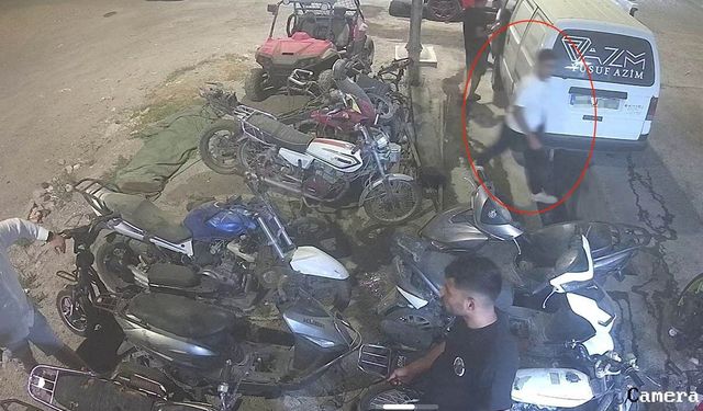 Arkadaşına selam vermek için girdiği işyerinde tamir kanalına düştü