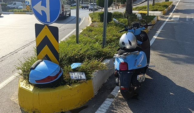 Hafif ticari araçla çarpışan motosikletli yaralandı
