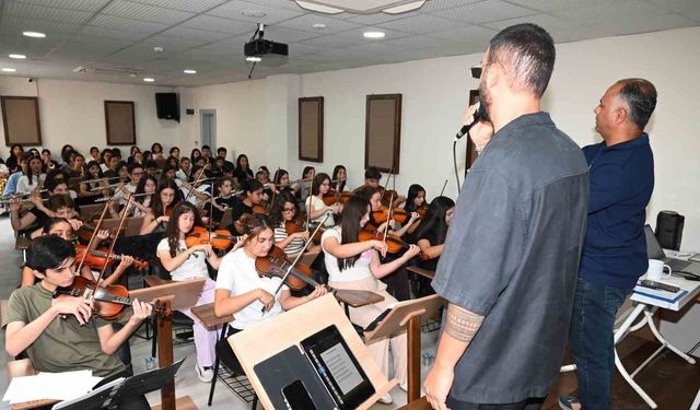 Kemer'de 30 Ağustos Zafer Bayramı hazırlıkları sürüyor