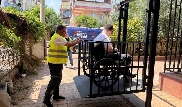 Kepez'de engelleri aşan hizmet