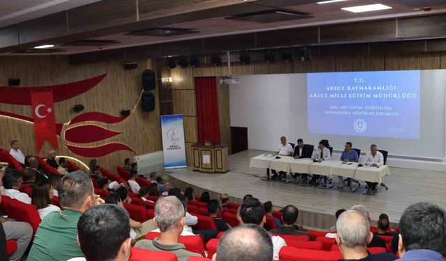 Arsuz'da okul müdürleri toplantısı yapıldı