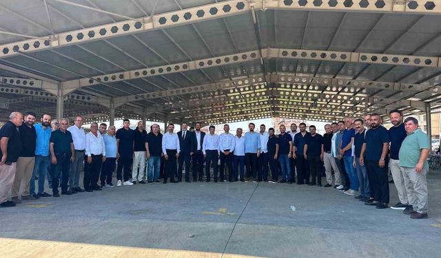 Bakan Kurum, AK Parti Milletvekili Kemal Çelik'in ağabeyinin mevlidine katıldı