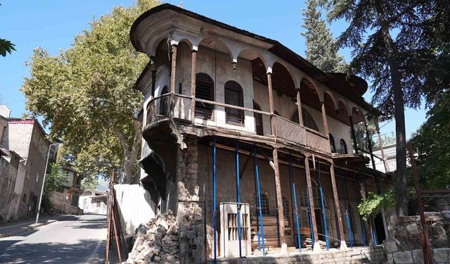 Kahramanmaraş'ta Tarihi Çiftaslan Konağı'nın restorasyonuna başladı