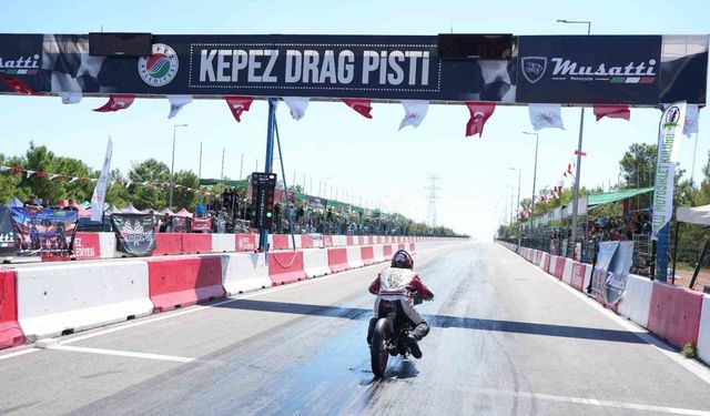 Kepez'de moto drag heyecanı start aldı
