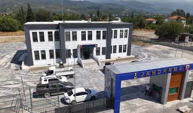 Vali Masatlı, Kuzuculu jandarma karakolunda incelemelerde bulundu