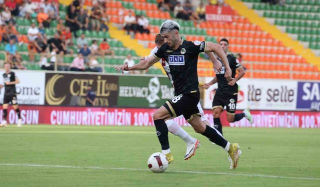 Trendyol Süper Lig: Alanyaspor: 1 - Sivasspor: 2