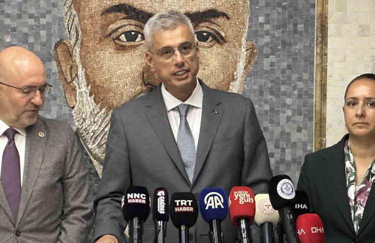 Bakan Memişoğlu'ndan hastanelerde kreş ve anaokulu açıklaması: 'İnşallah bu sene için 7 kreşe başlıyoruz'