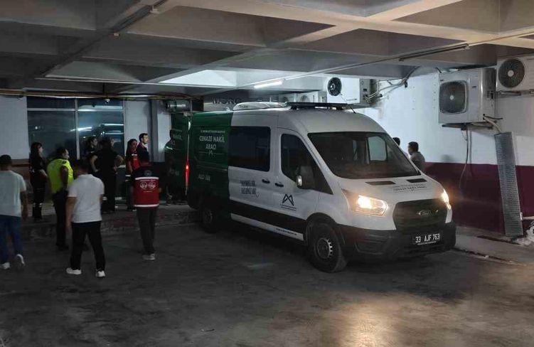 Feribot faciasında hayatını kaybeden Hüseyin Özdemir'in cenazesi Silifke'ye getirildi
