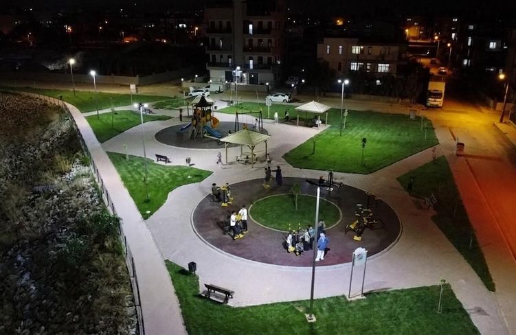 Kepez'de 100'ün üzerinde park aydınlatıldı