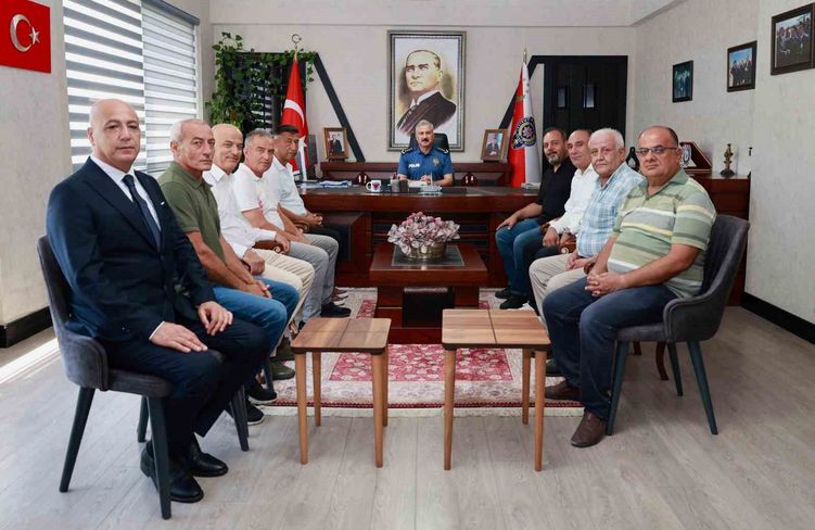 Mersin Emniyet Müdüründen emekli polislere veda