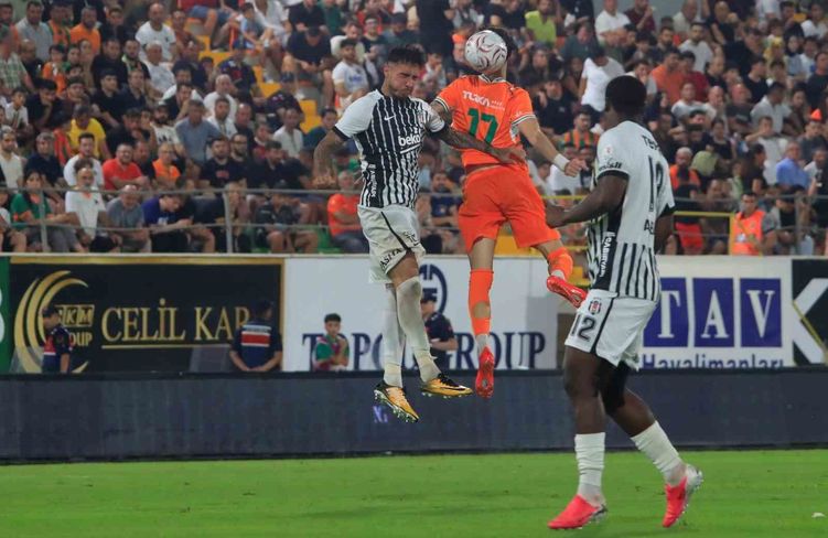 Trendyol Süper Lig: Corendon Alanyaspor: 1 - Beşiktaş: 0 (Maç sonucu)