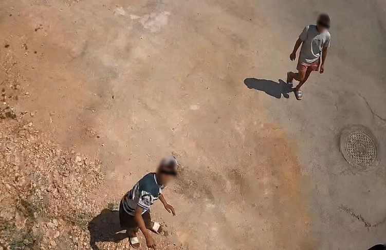 Belediyenin foto kapanına saldırı