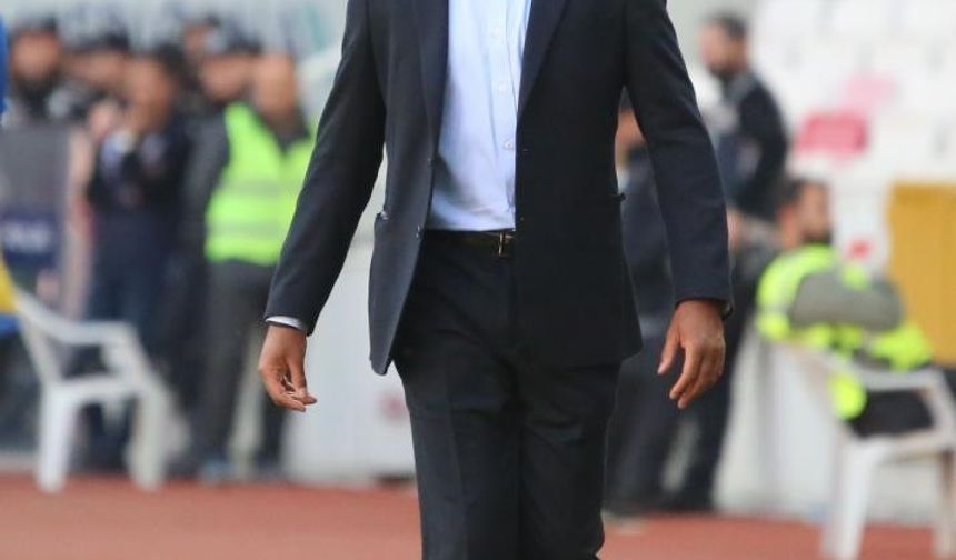 Adana Demirspor’da Patrick Kluivert dönemi sona erdi