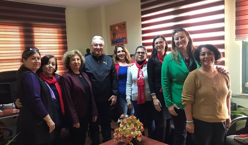 Alanya CHP Kadın Kolları'ndan ATV'ye anlamlı ziyaret