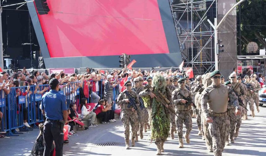 Antalya’da Cumhuriyet coşkusu